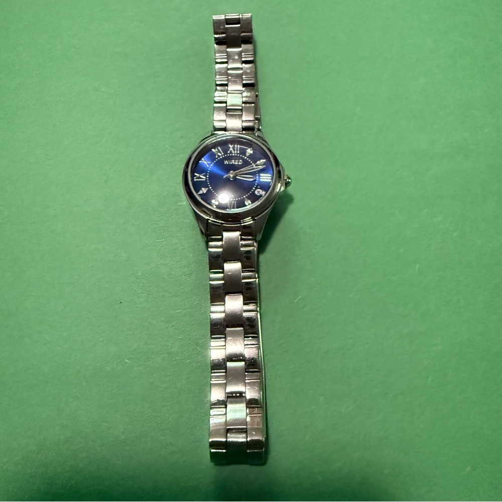 Seiko Blue Dial Silver Watch Classic Design